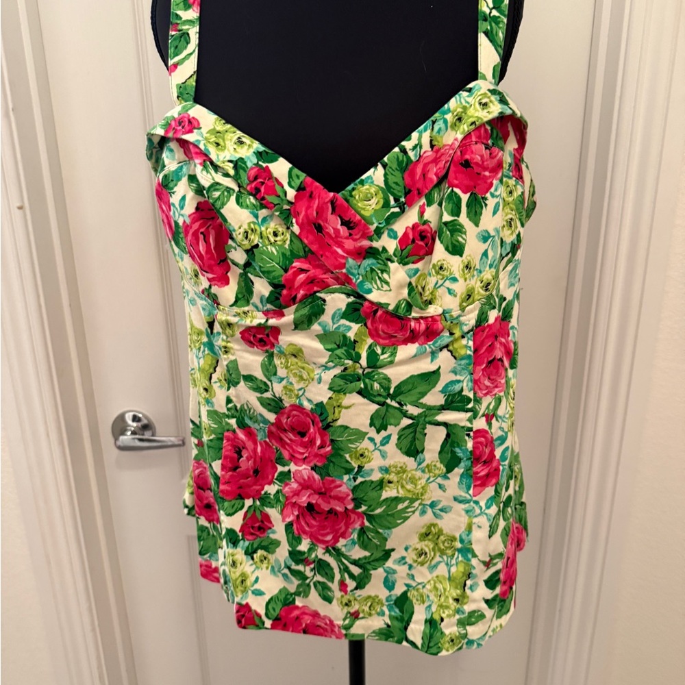 Deadly Dames Pinup Girl Clothing White Floral top